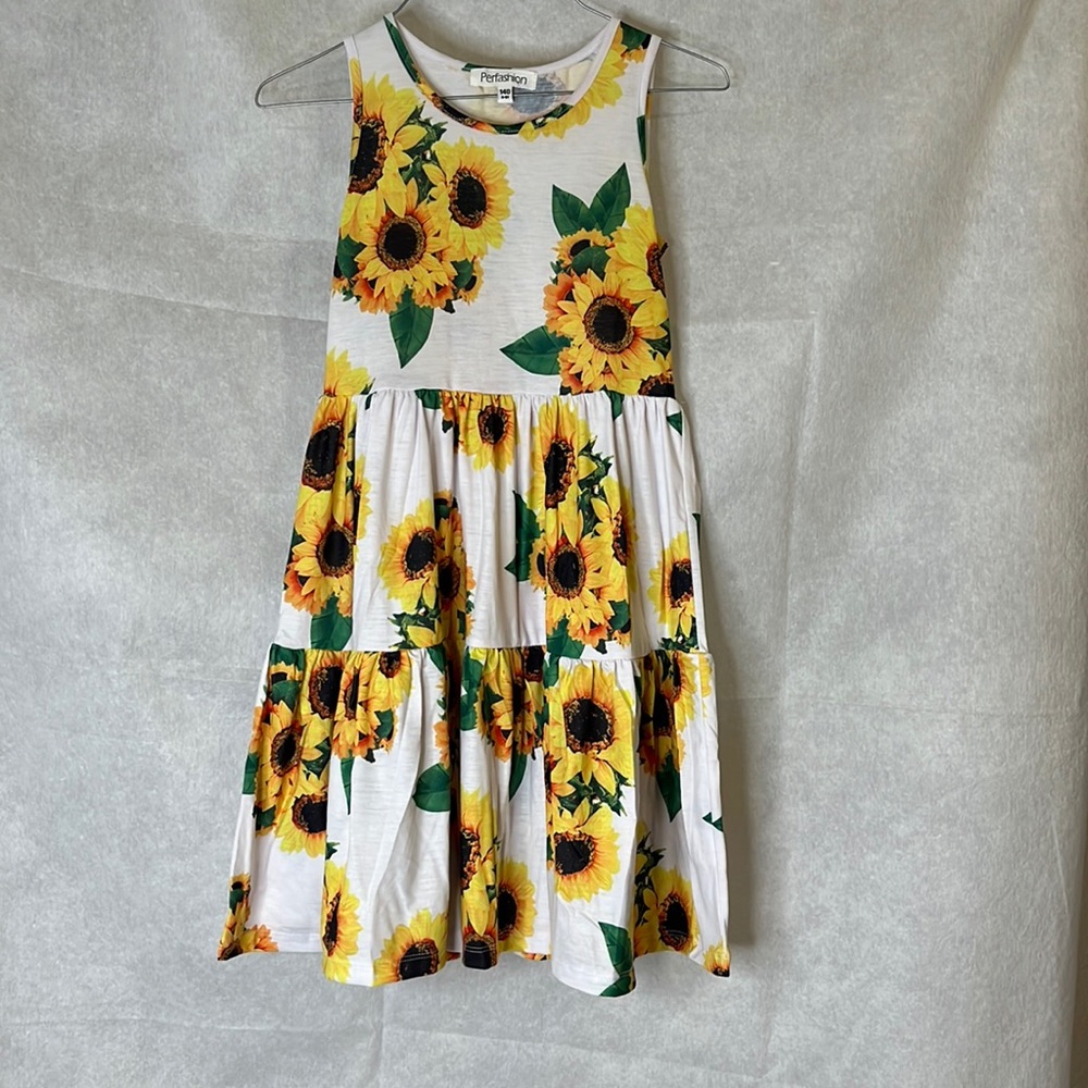 Girls sunflower no sleeve dress